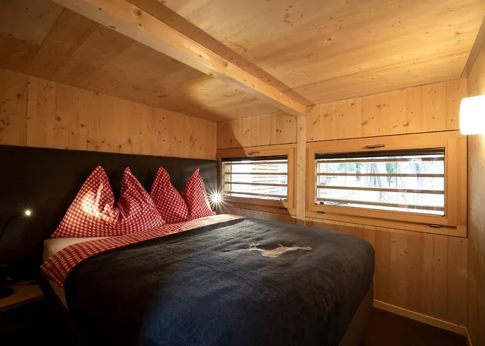 Kamp alanı Camping Gravatscha Samedan