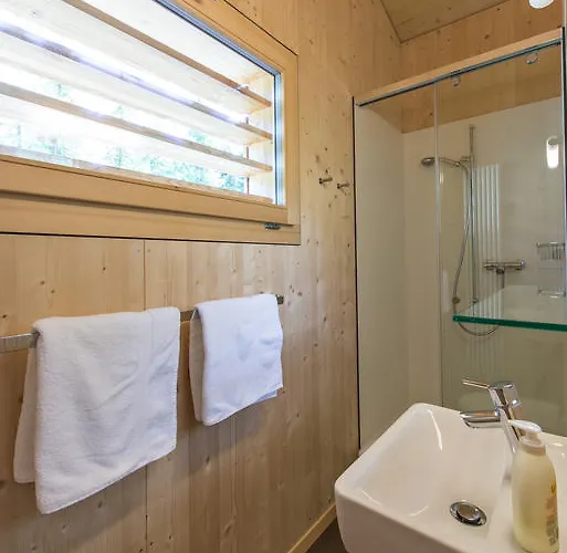 Kamp alanı Camping Gravatscha Samedan